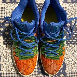 NIKE KYRIE 5 SPONGEBOB PINEAPPLE HOUSE MENS 11.5